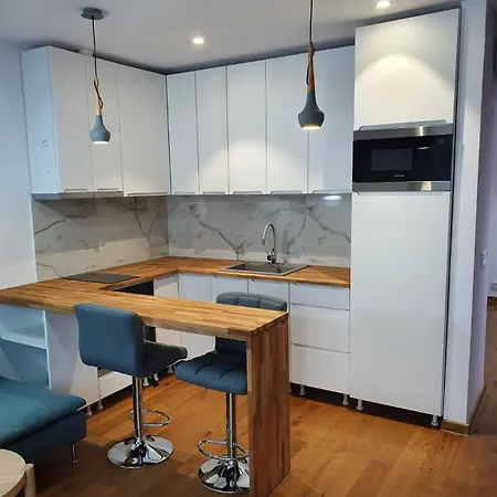 Apartment Near Old Town *