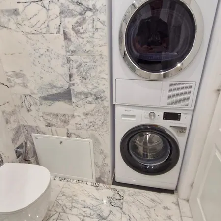 Apartment Near Old Town