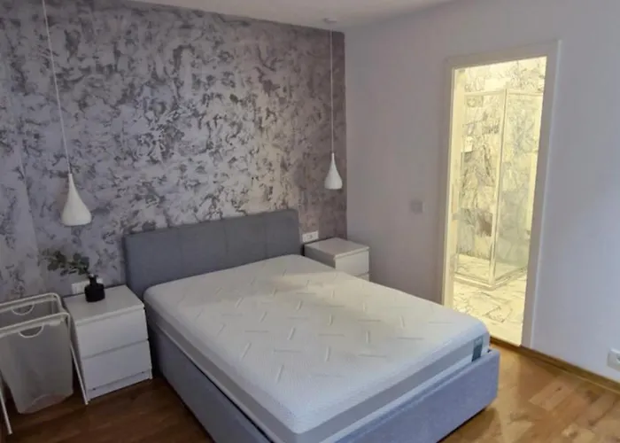 Near Old Town Apartament