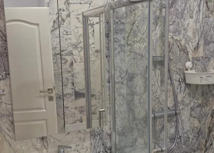 Near Old Town * בוקרשט